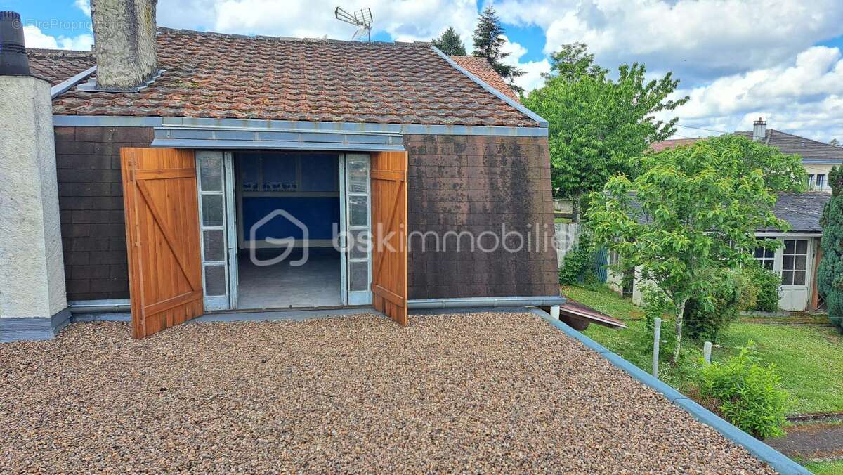 Maison à COULOUNIEIX-CHAMIERS