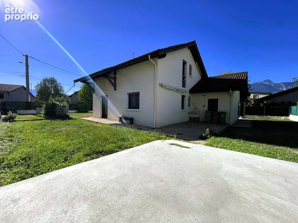 Maison individuelle et garage sur terrain clos - photo 4