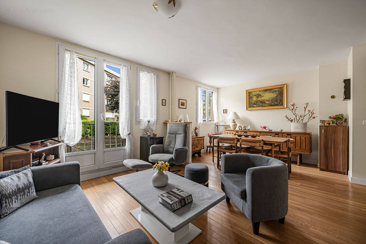 Appartement à CHAVILLE