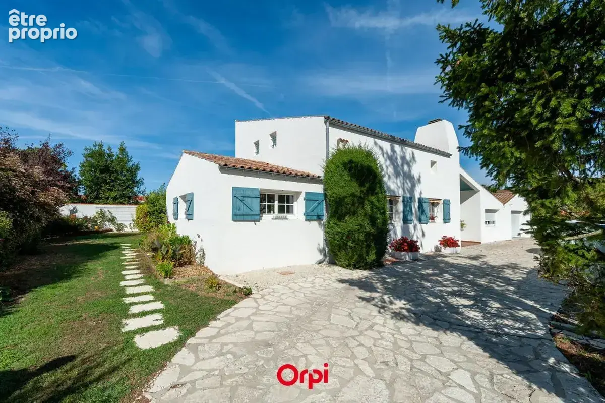 Photo Maison à Lagord au prix de 579 280€