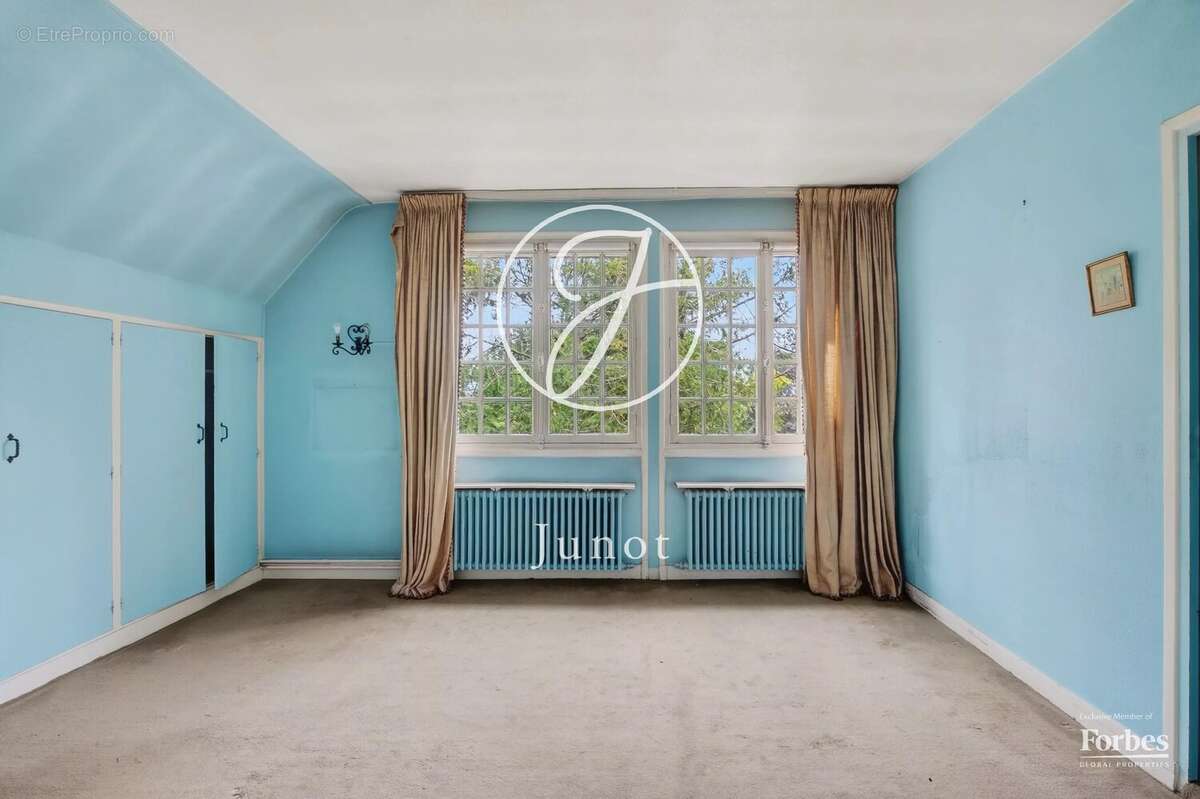 Appartement à GARCHES