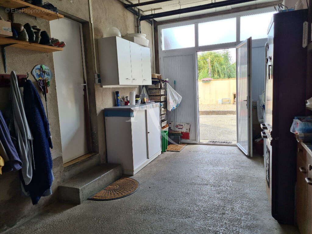 Maison  centre bourg 5 chbres / garage/terrain constructible - photo 7