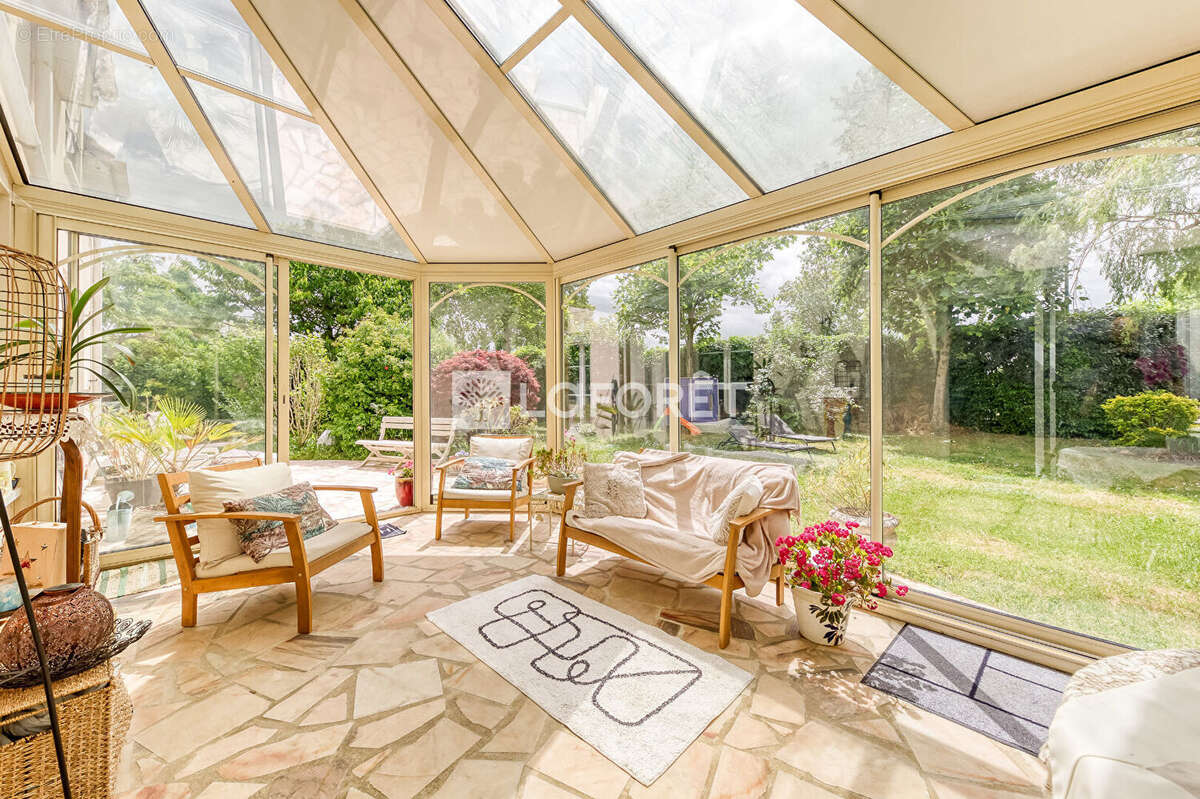 Maison à OZOIR-LA-FERRIERE