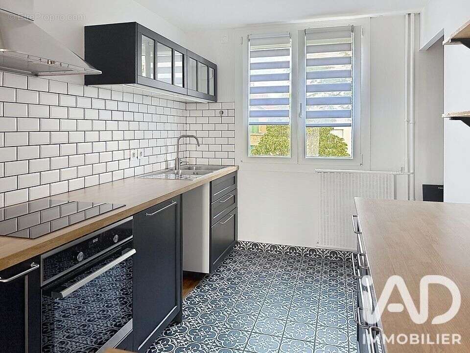 Appartement 64 m² à Romans-Sur-Isere  - photo 5