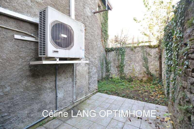 Maison à FRANCHEVAL