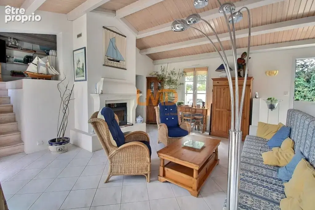 Maison de plain pied proche du centre village - photo 3