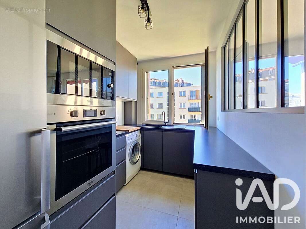 Photo 7 - Appartement à LA GARENNE-COLOMBES