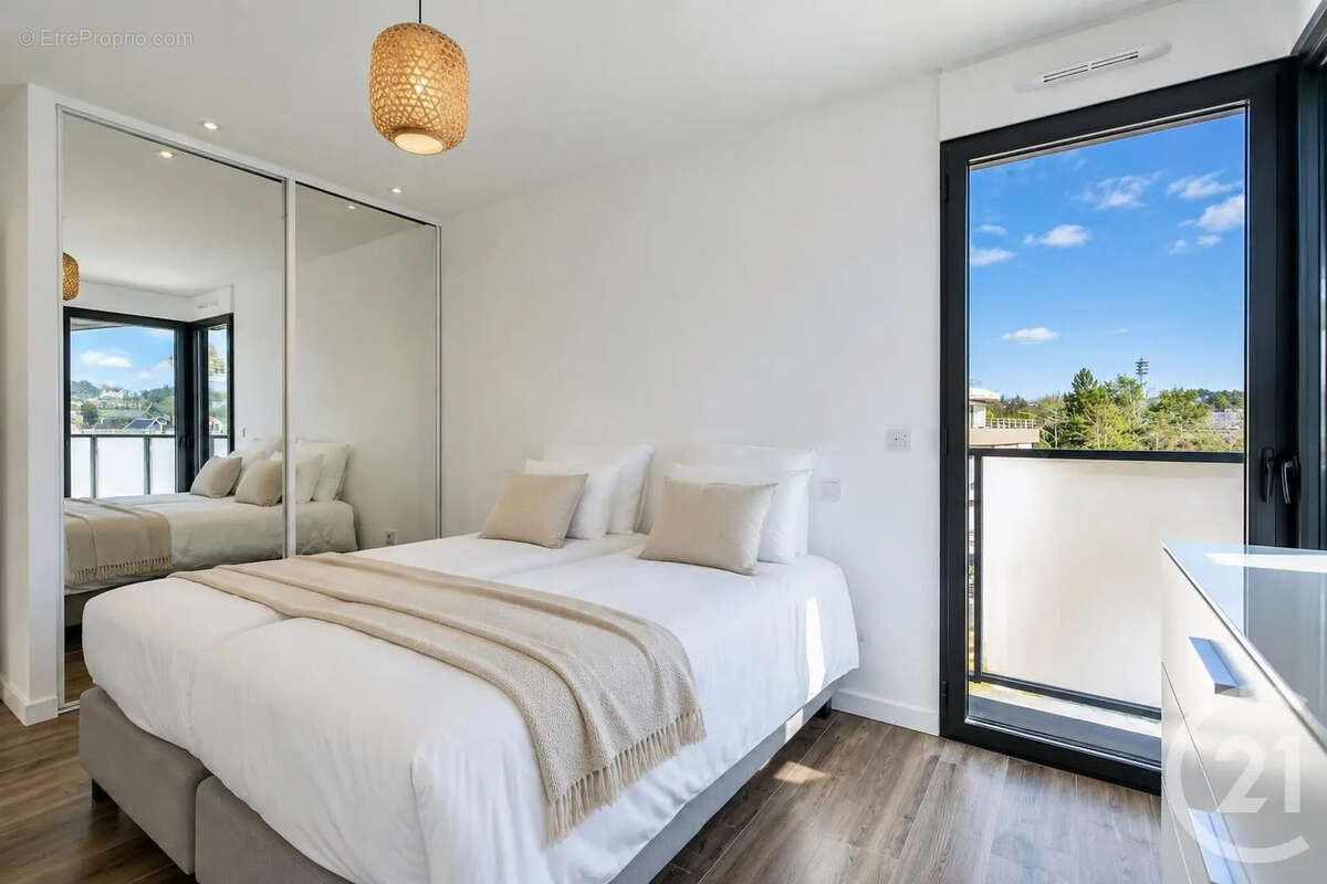 Appartement à SAINT-MAUR-DES-FOSSES