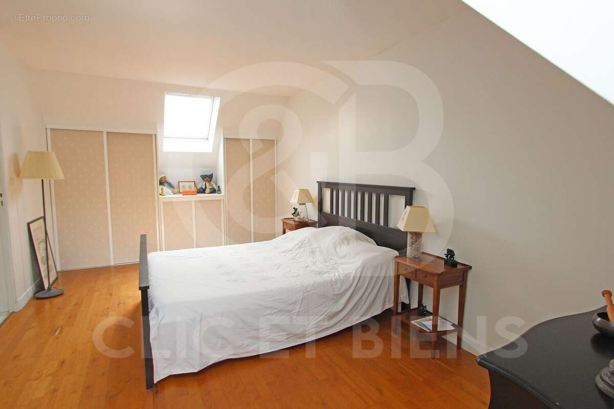 Maison 149 m² à Elancourt  - photo 5