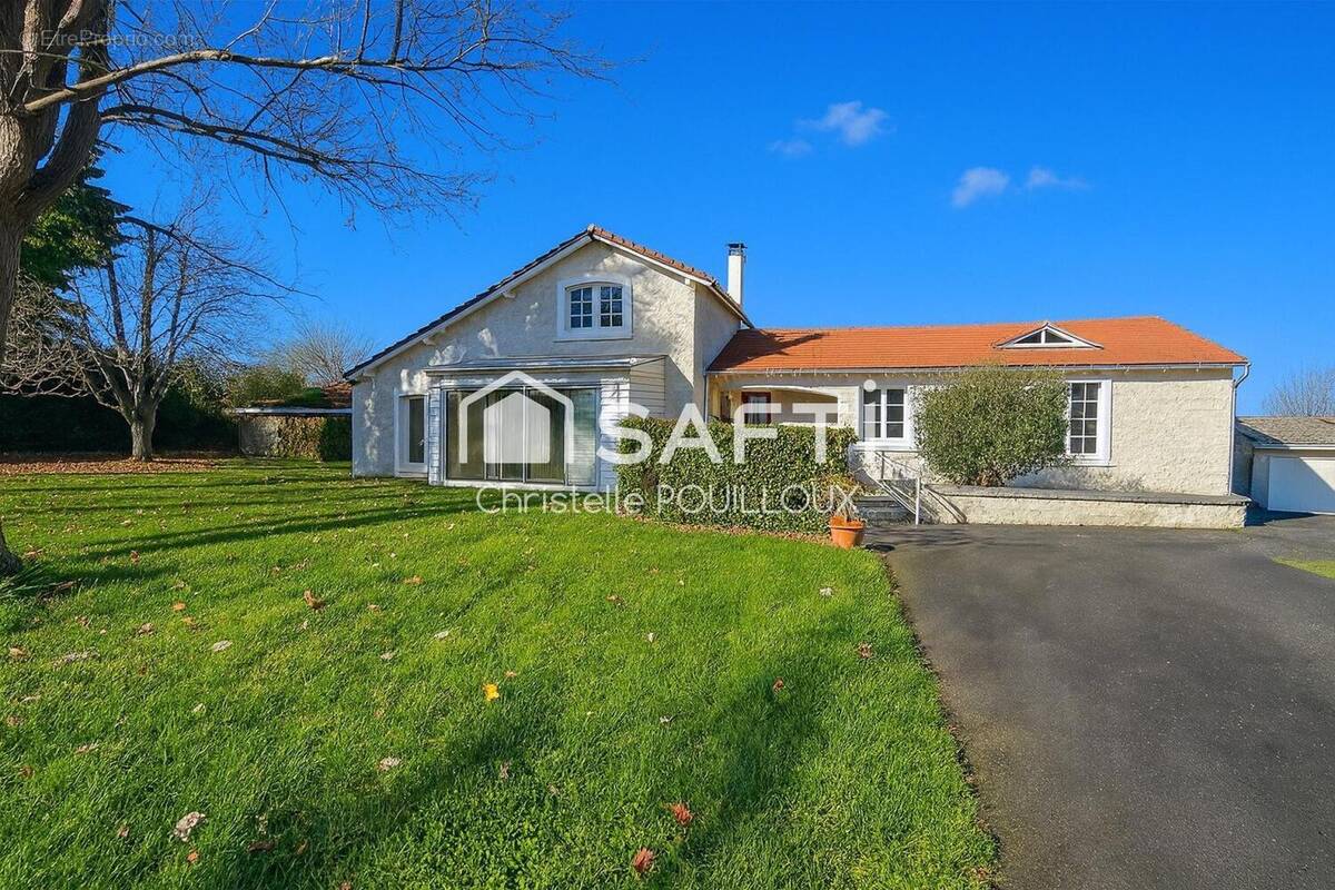 Photo 1 - Maison à SCIECQ