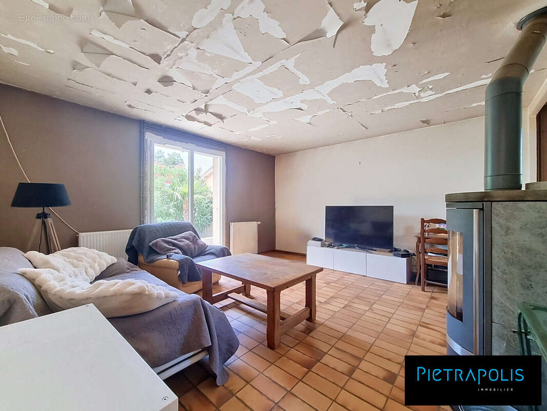 Maison 110 m² à Massieux  - photo 6