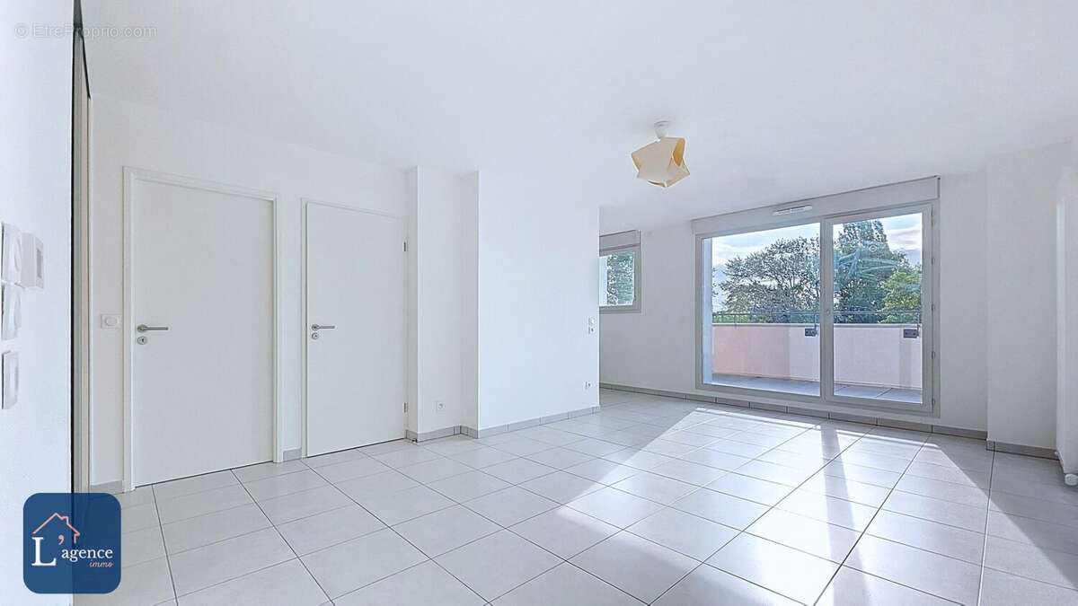 Appartement à SEGNY