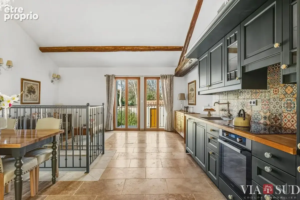 Maison avec piscine, jardin et garage  Saint-Geniès-de-Fontedit - photo 4