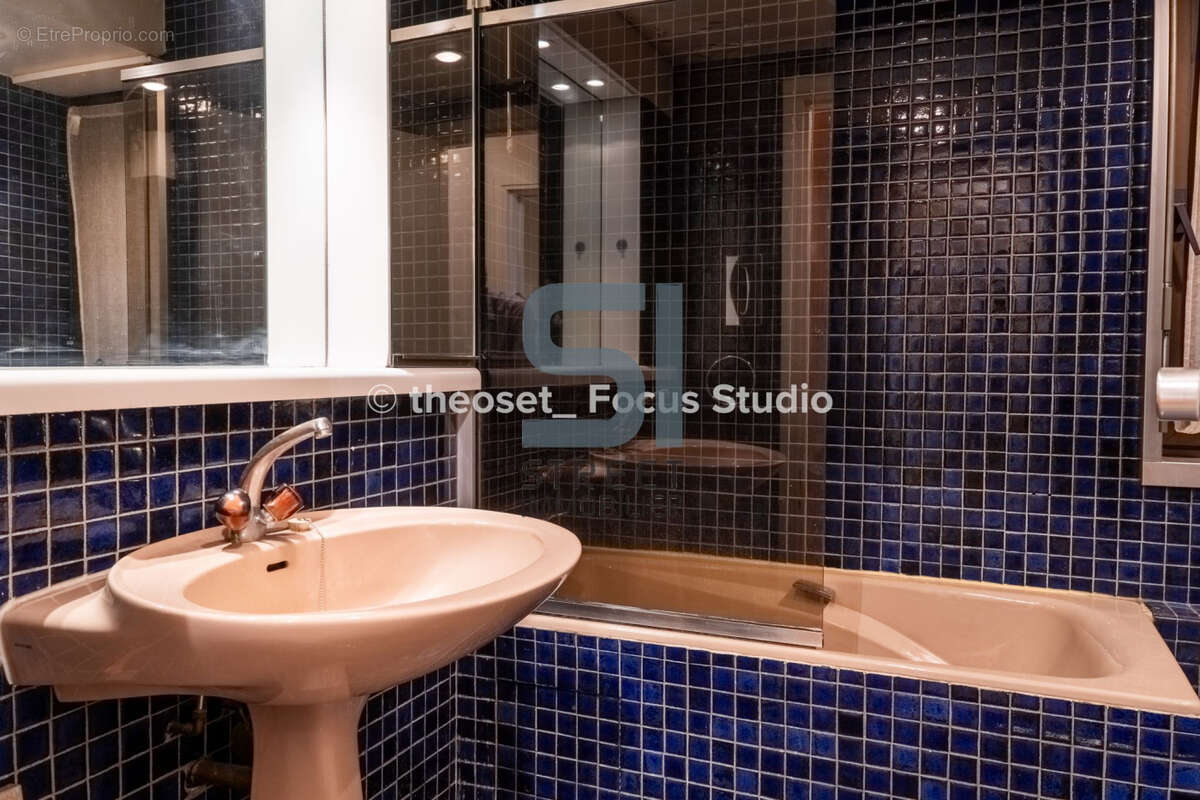 Appartement à PARIS-8E