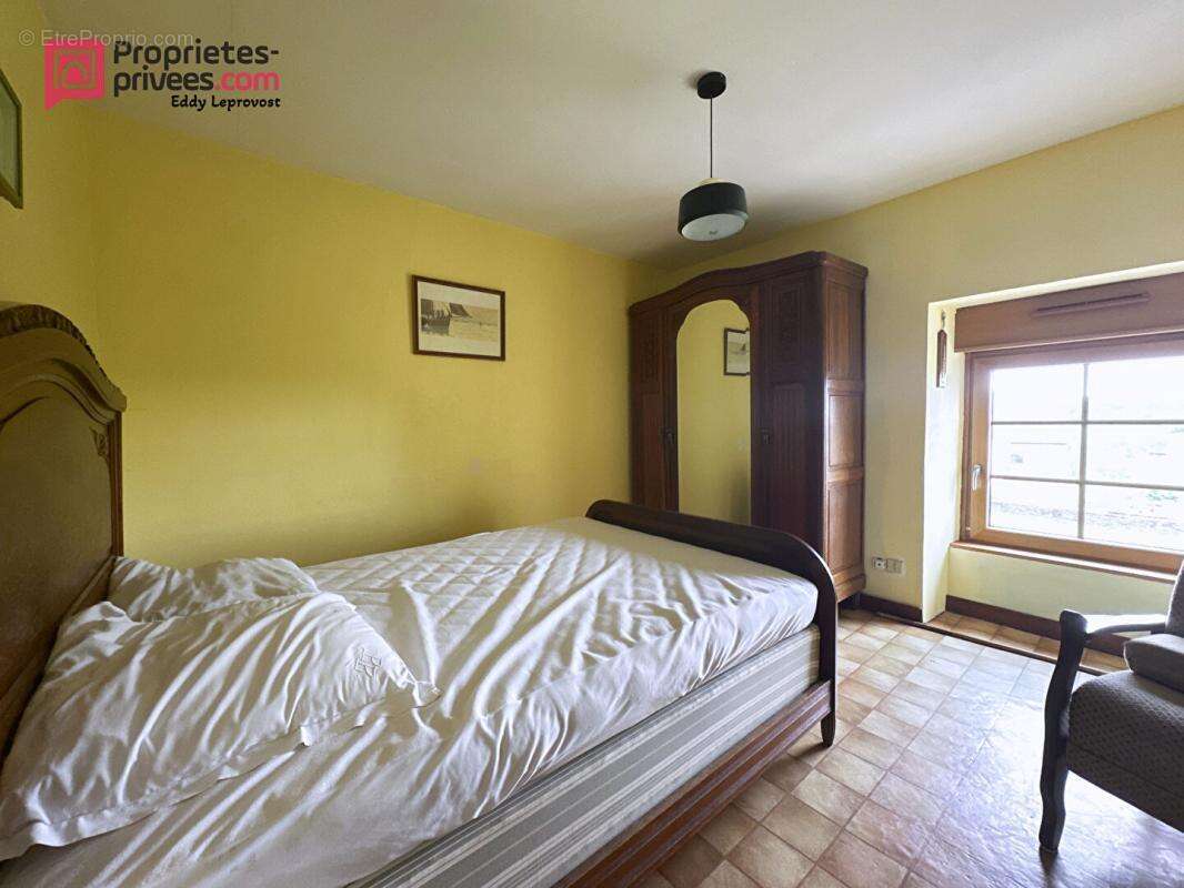Maison en pierre de 137m² à Brouains - photo 6