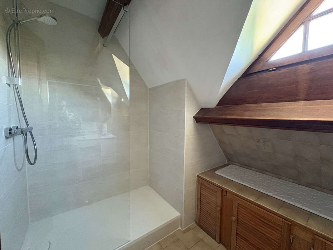 Propriété à vendre - Goderville - 260 m² - 5 chambres -  Vie Plain-pied - Dépendance - Terrain 7000 m² - photo 9