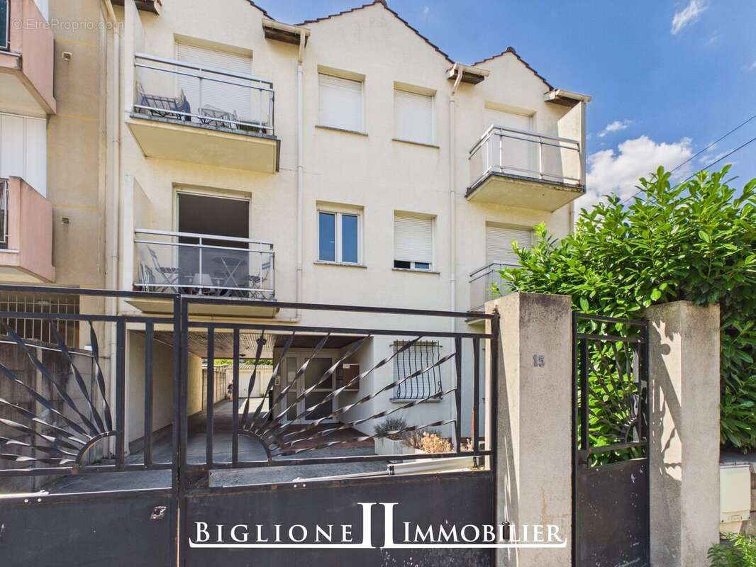 Appartement 37 m² à Drancy  - photo 2