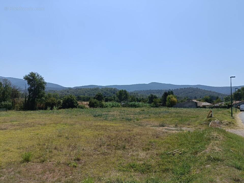 Terrain à PIGNANS