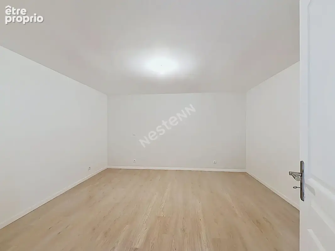 Montreuil, 850 metres du rer rosny, proche du parc montreau au calme d'une impasse, dans une petite copropriete divisee en 4 log - photo 5