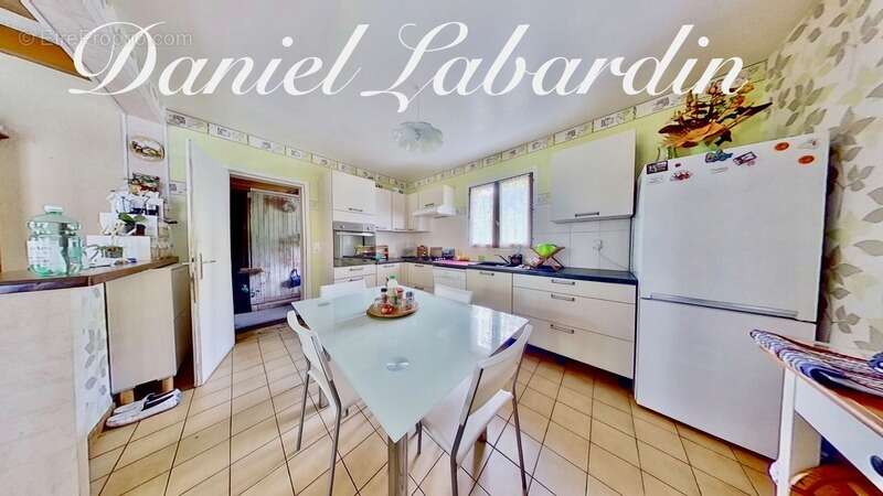 Maison à LAMOTHE-LANDERRON