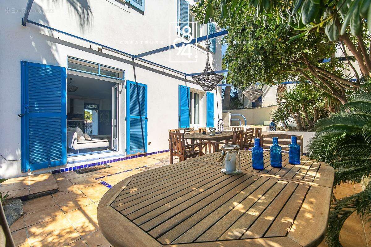 Maison à CARRY-LE-ROUET