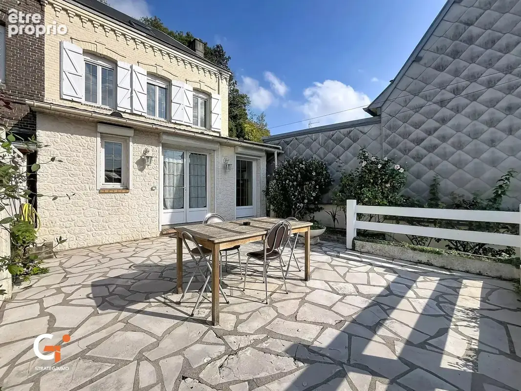 Photo Maison à Saint-Leger-Du-Bourg-Denis au prix de 169 000€