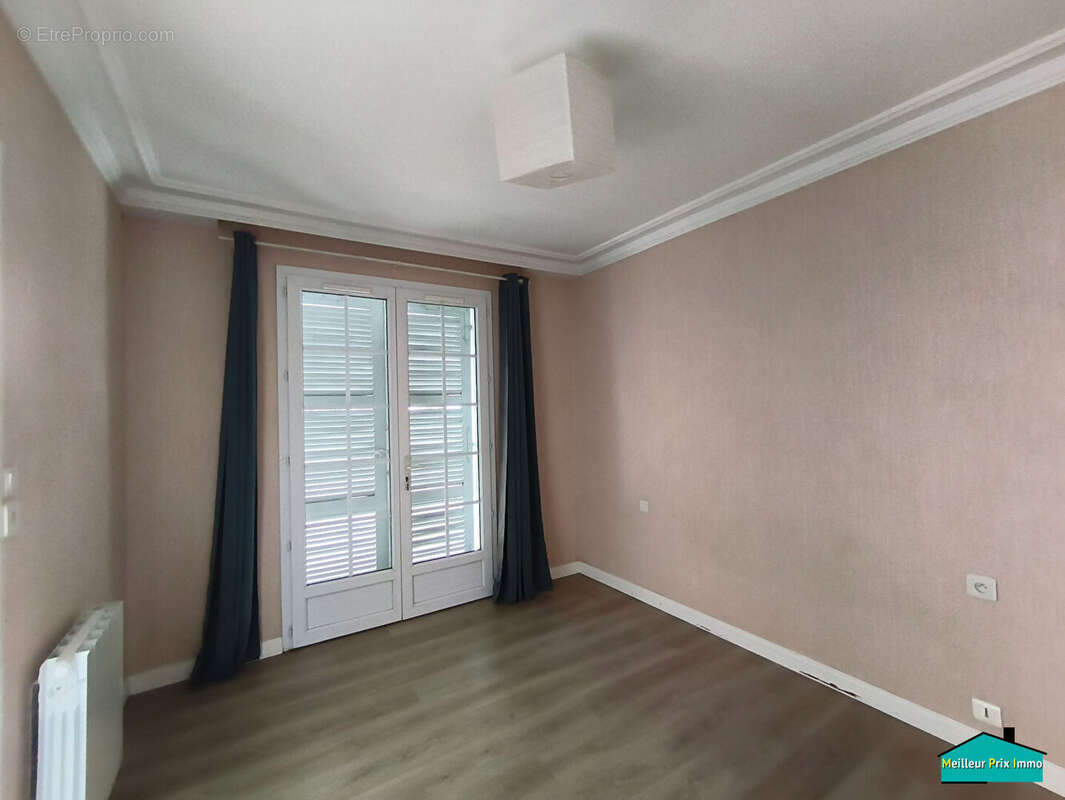 Maison à BOIS-DE-CENE