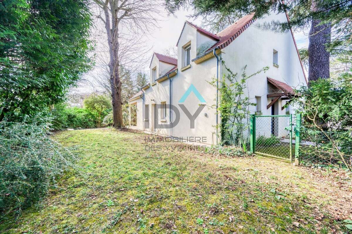 Maison à SAINT-GERMAIN-EN-LAYE