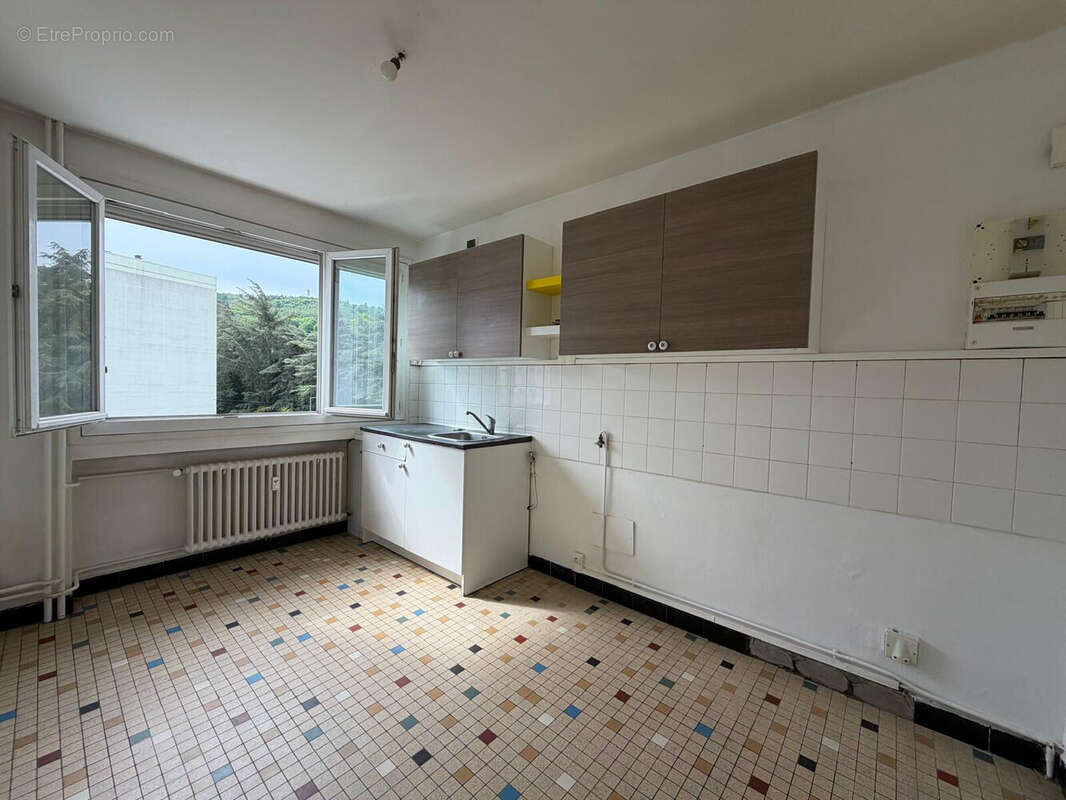 Photo 2 - Appartement à SAINT-ETIENNE