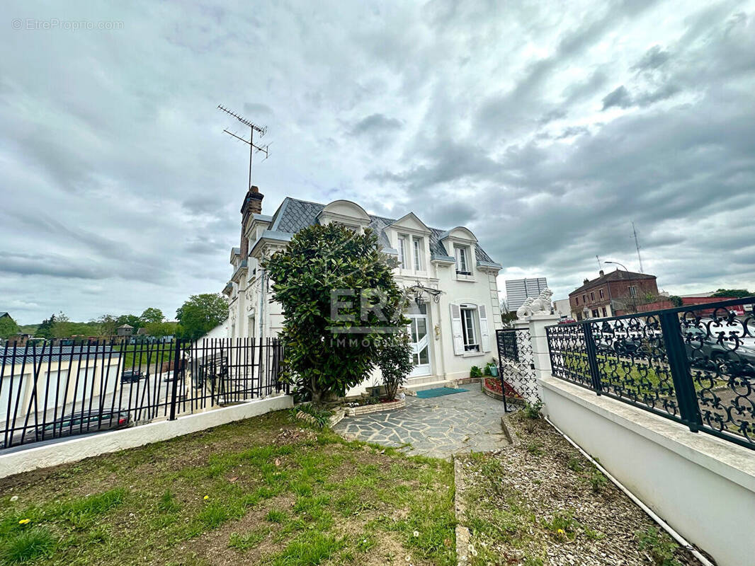 Maison à PACY-SUR-EURE