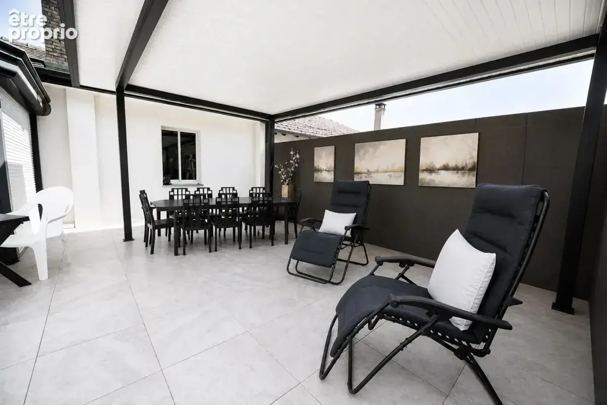 Maison de plain pied de 113 m² à Neuville-sur-Ain - photo 6