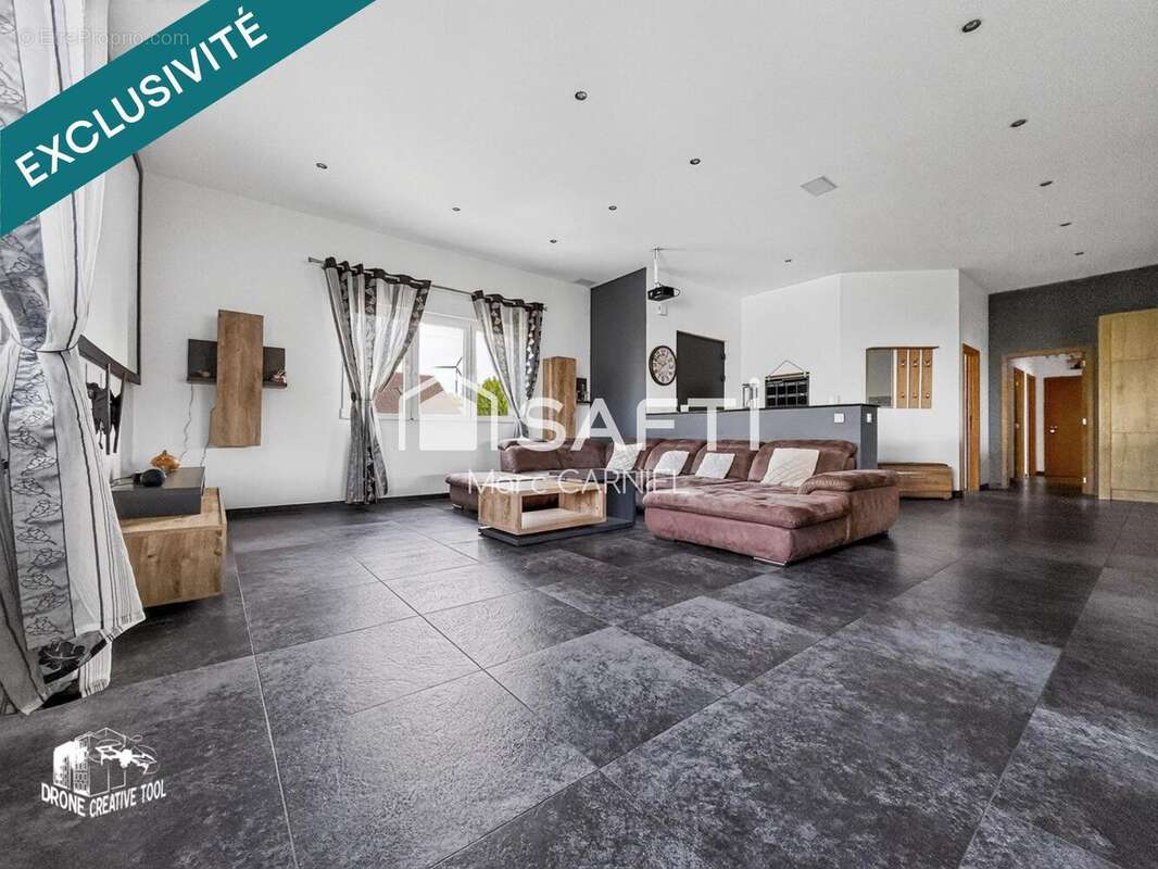 Maison 287 m² à Beuveille  - photo 3