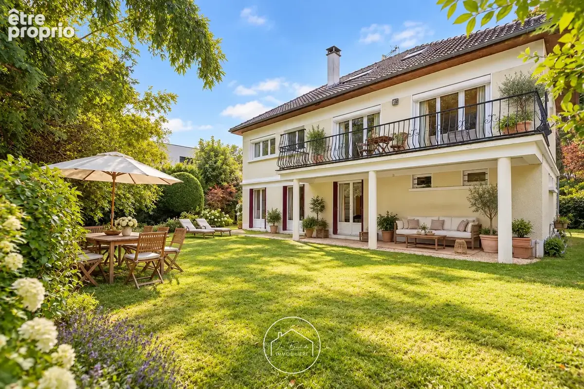 Domaine de Grandchamp - Maison de 8 pièces, 6 chambres-  A RENOVER - photo 2