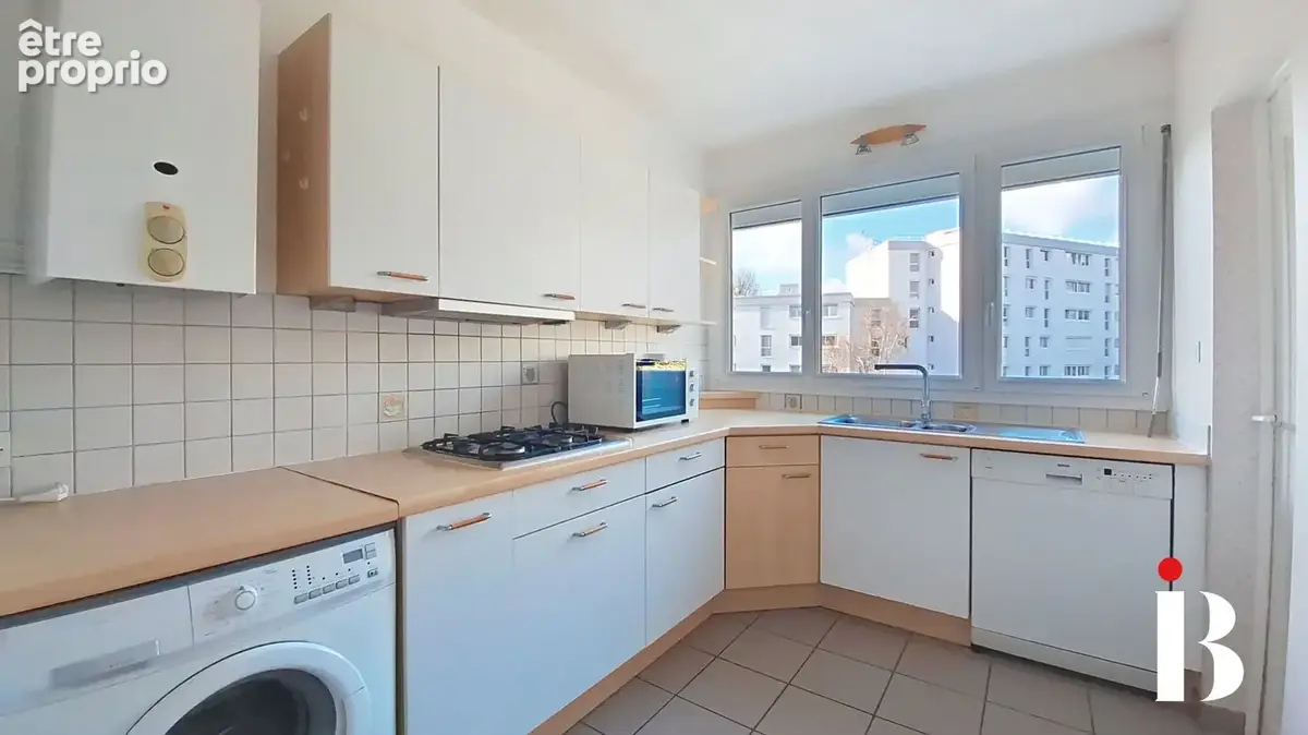 Appartement lumineux 4 chambres Saint Herblain Chézine 95 m2 - photo 4