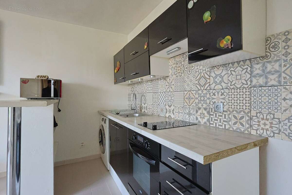 Appartement à VALLAURIS