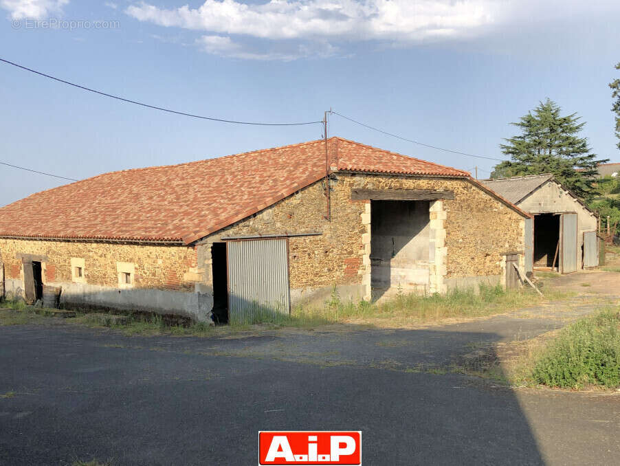 Maison à MOUILLERON-EN-PAREDS