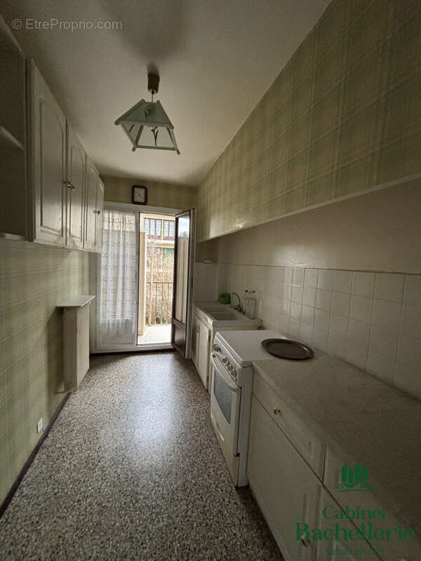 Appartement à MARSEILLE-12E