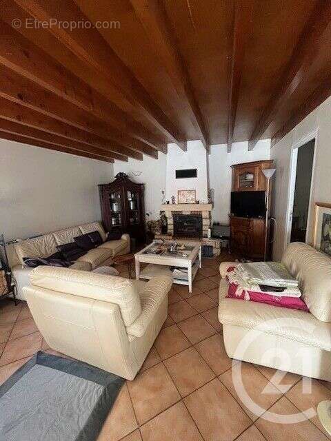 Maison à POUQUES-LORMES