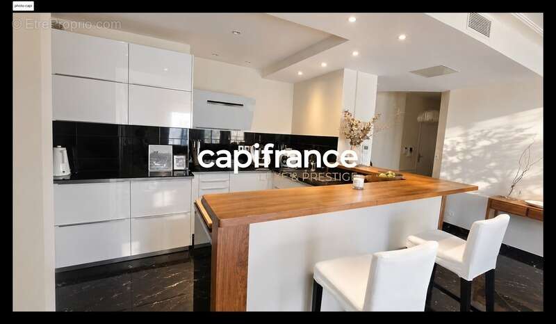Appartement à LE PLESSIS-ROBINSON
