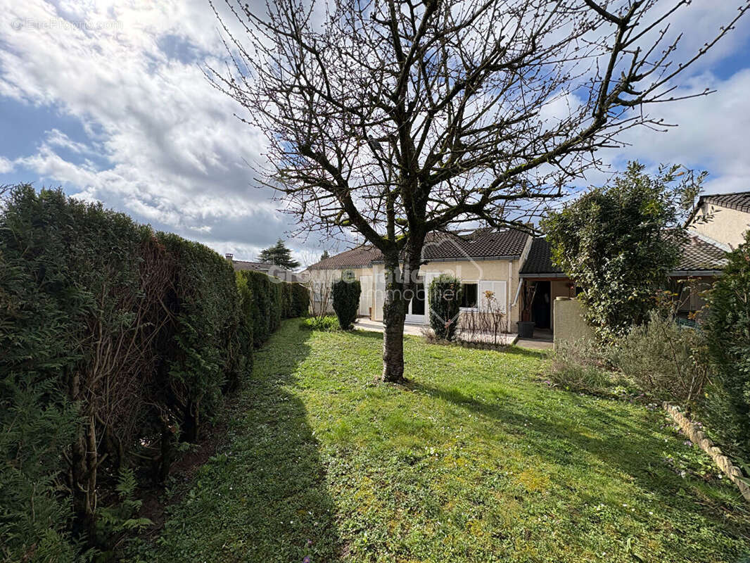 Maison à PERSAN