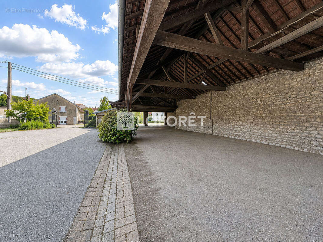 Maison Velesmes Echevanne 8 pièce(s) 299.5 m2 - photo 12