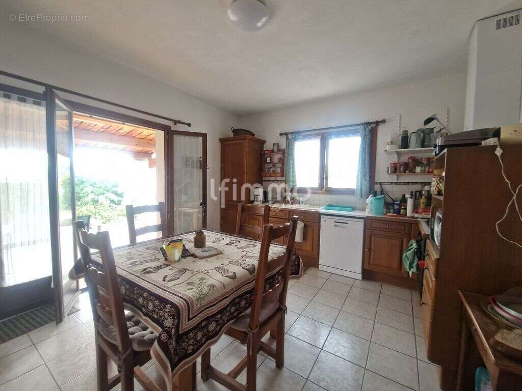 Maison individuelle T6 avec garage et terrain - photo 5