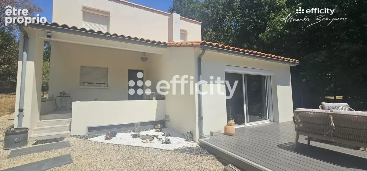 Maison 94 m² à Vouille  - photo 6