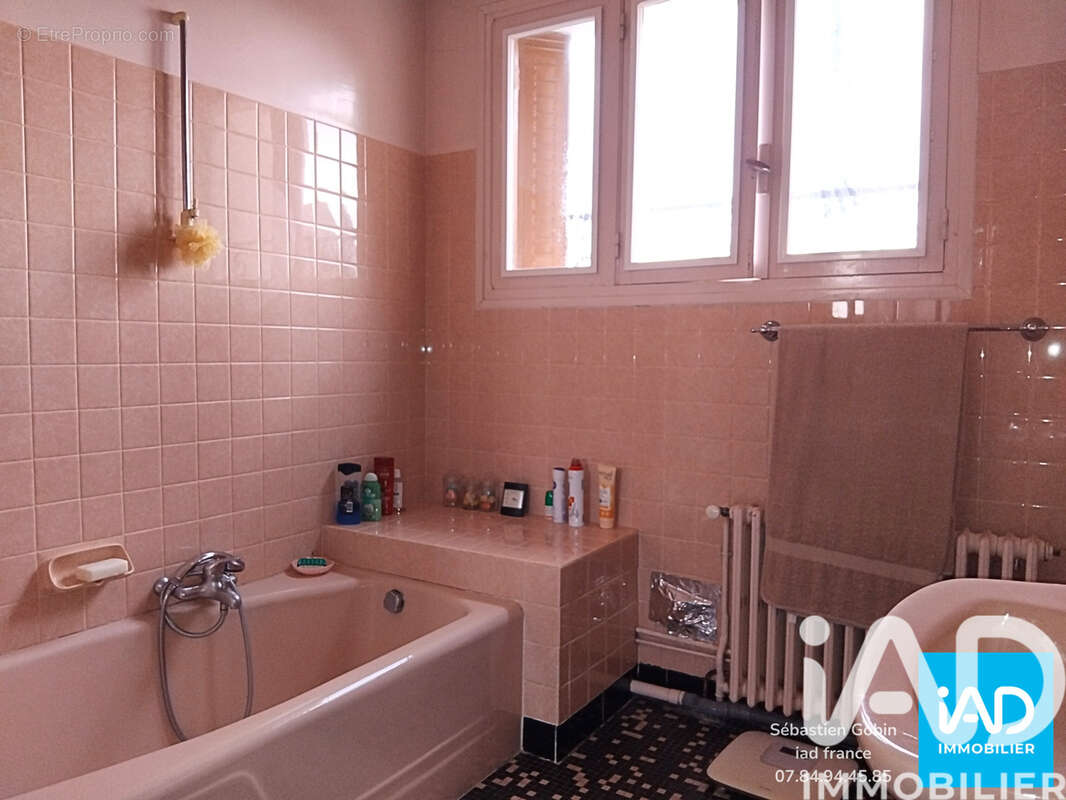 Photo 9 - Maison à SAINT-PARDOUX-LES-CARDS