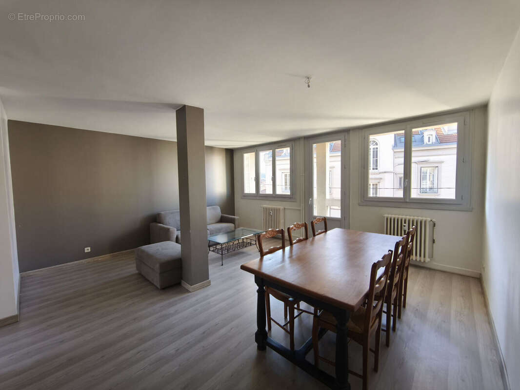 Photo 3 - Appartement à SAINT-ETIENNE
