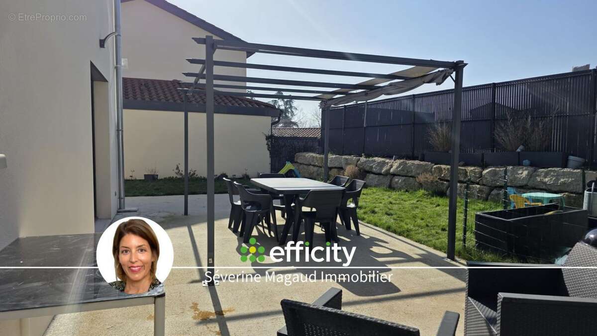 Maison à PONTCHARRA-SUR-TURDINE