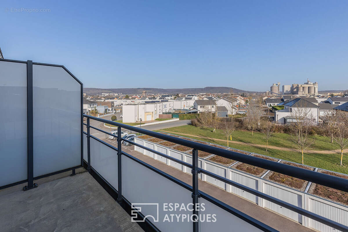 Appartement à AMNEVILLE