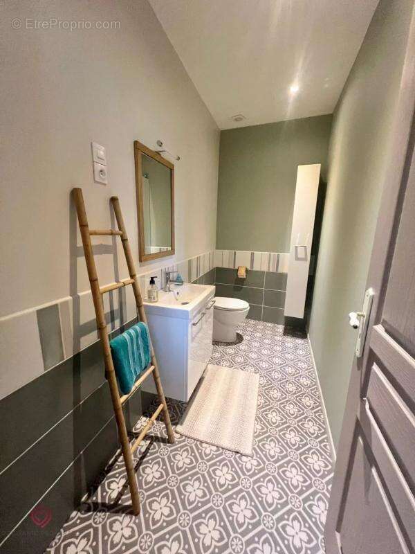 Maison à SAINT-PIERRE-DE-RIVIERE