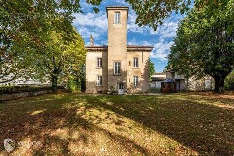 Maison à SATHONAY-CAMP