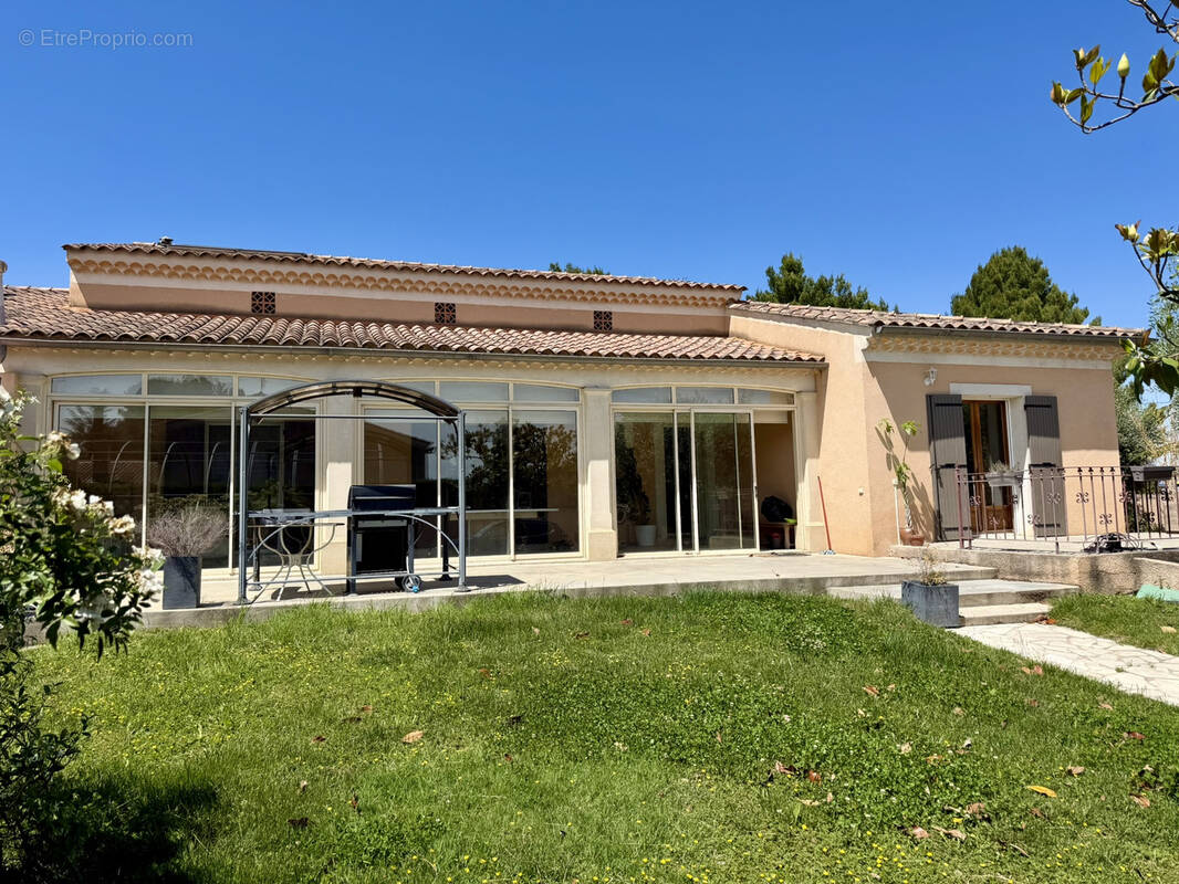 Maison à SARRIANS